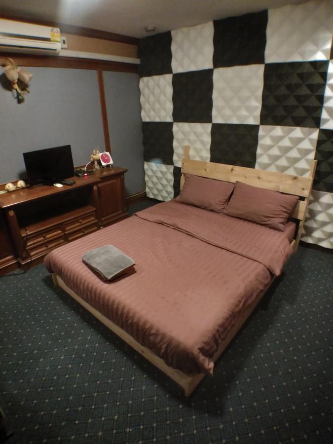 B&B 22 House بانكوك المظهر الخارجي الصورة